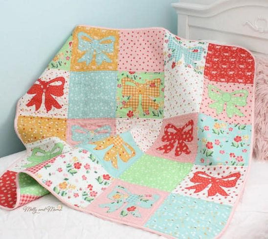 PATTERN BETTY BOW Lap or Mini Quilt