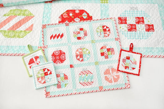 PATTERN mini VINTAGE HOLIDAY quilt and ornaments   We combine shipping