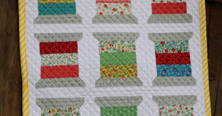 PATTERN mini quilt wall hanging SPOOLS so Cute