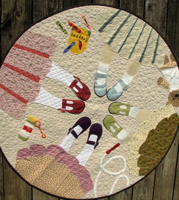 PATTERN ROUND BFF Best Friends Forever retro Quilt    We combine shipping