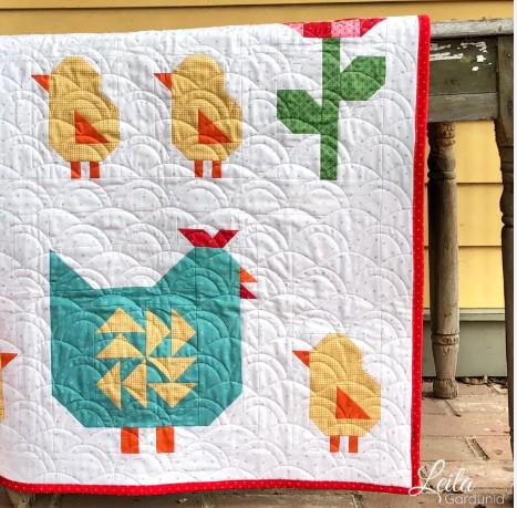 PATTERN CHICKS in a Row Chickens Quilt 4 Sizes if quilts includes table runner