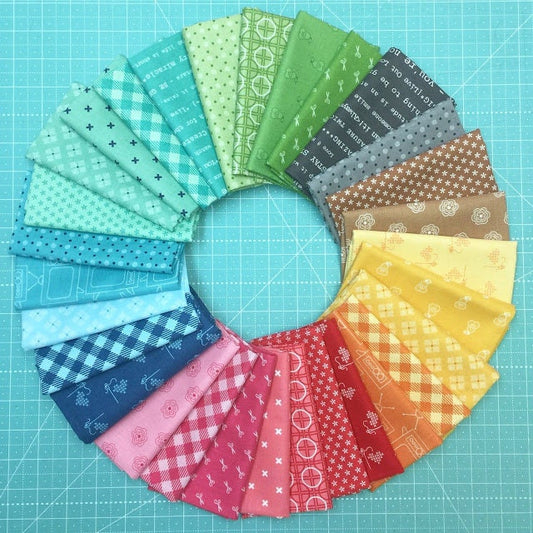 FABRIC Fat Quarter Tiny Daisy Floral Bee Basics Teal green  Fat Quarter    We combine shipping