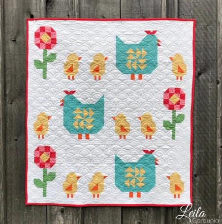 PATTERN CHICKS in a Row Chickens Quilt 4 Sizes if quilts includes table runner