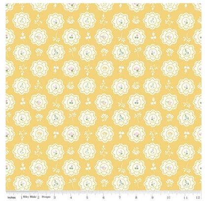 FABRIC SUMMER SKIES Doiles on Yellow Riley Blake