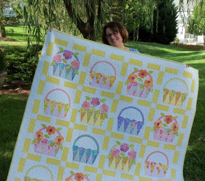PATTERN SUNNY DAYS May Basket Quilt   We combine shipping